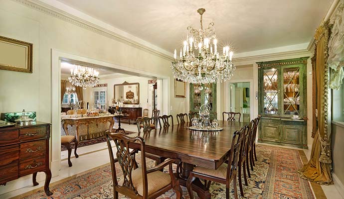 Modern dining room